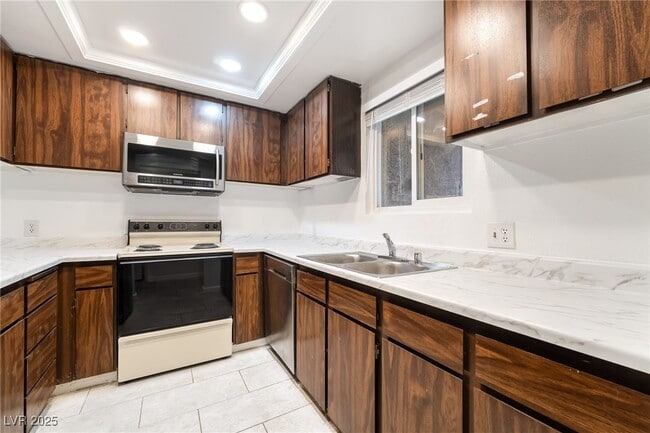 Photo - 1675 Jupiter Ct Unit D