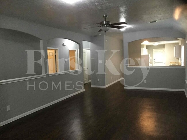 Photo - 14918 Huntington Willow Ln