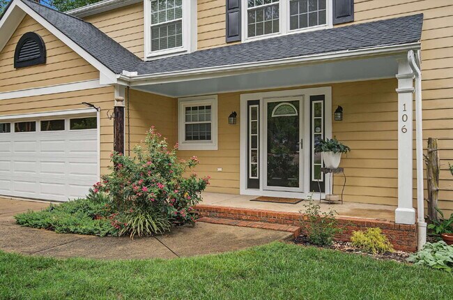 Spacious 4-Bed Oasis with Basement in Cary