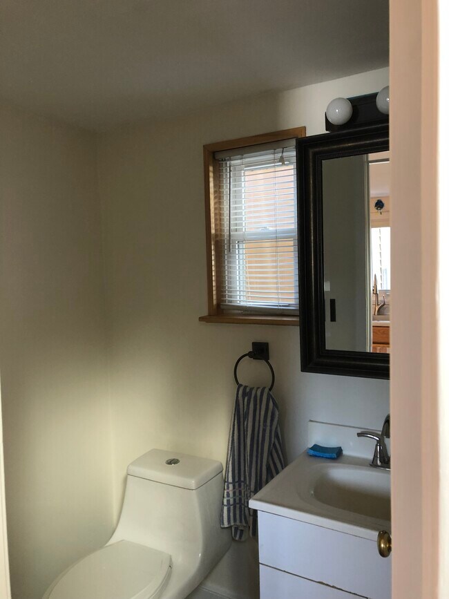 Photo - 31 Eastern Ave