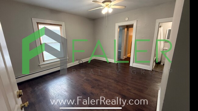 Photo - 664 Oak St Unidad 1