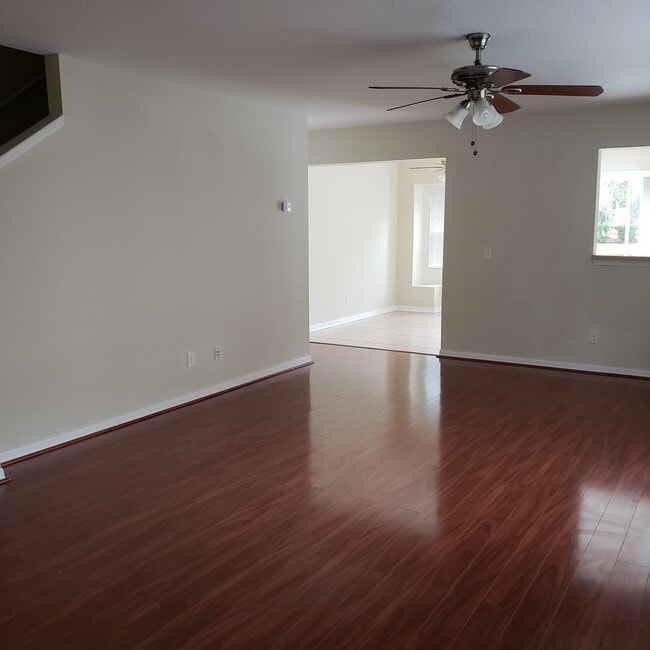 Building Photo - 5853 Wrenwater Dr