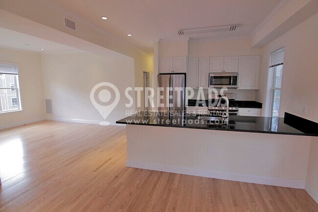 Photo - 15 Langdon St Unit 2