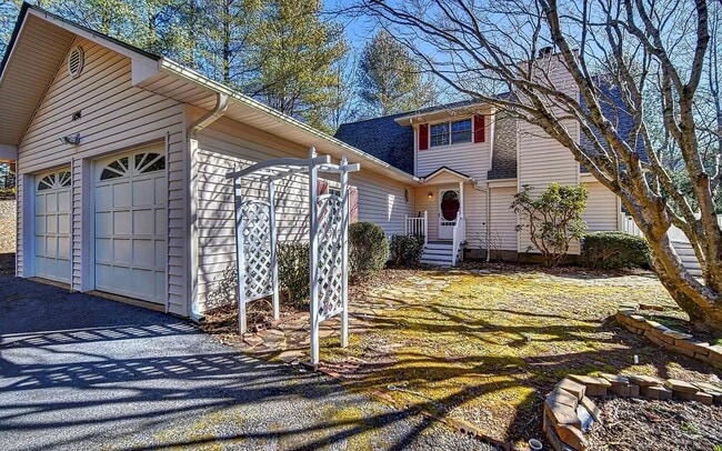 Building Photo - 1896 Bell Eagle Dr