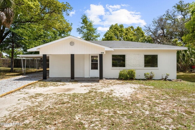 Building Photo - 708 Cactus Ave