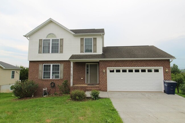Building Photo - 1311 Stonechris Dr