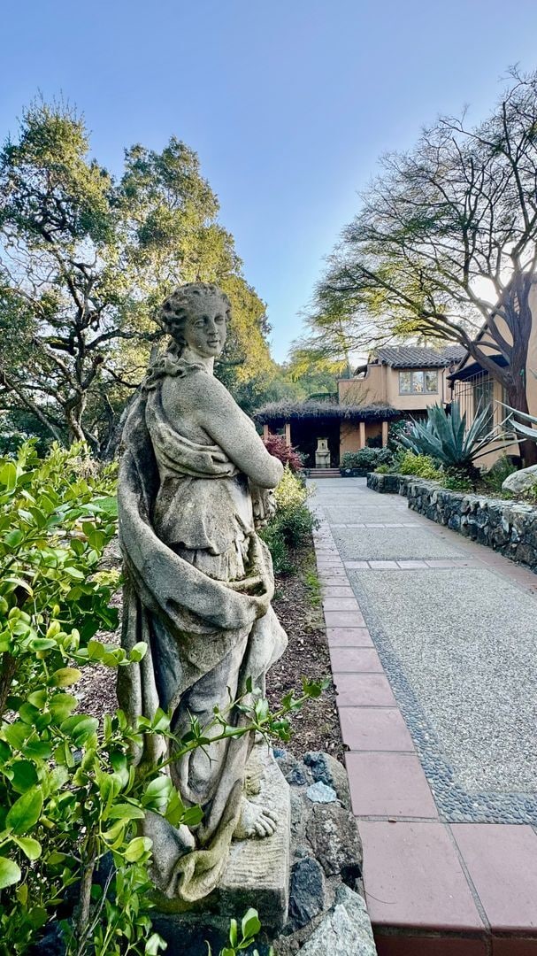 Photo - Mediterranean Inspired Opulence: Luxury Es...