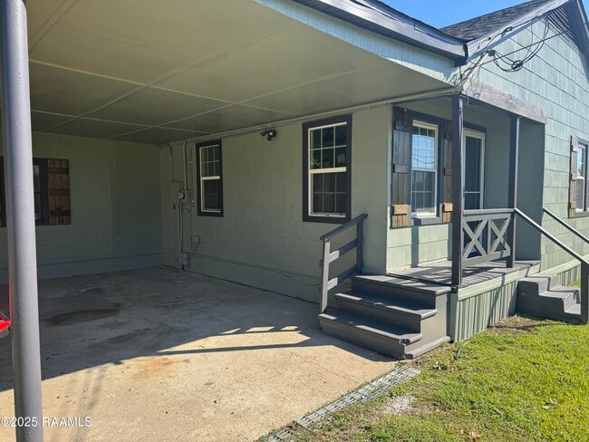 Photo - 216 Longview Dr