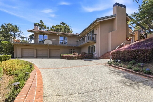 Building Photo - 3187 Alexis Dr