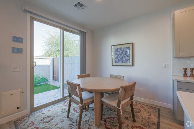 3BR, 2.5BA - 1,814SF - Dining Room