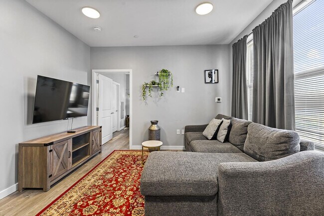 Photo - 95 Broadway Unit ID1240304P