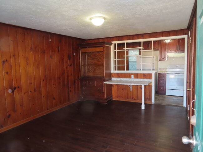 Photo - 15091 Fort Campbell Blvd Apartments