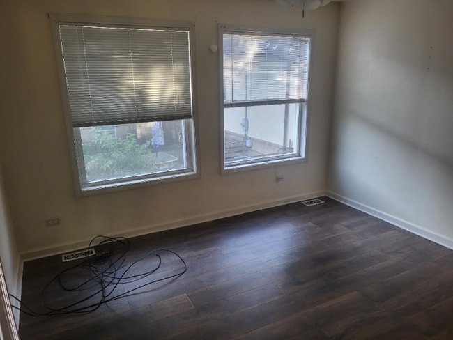 Building Photo - 1811 Emerson St Rental