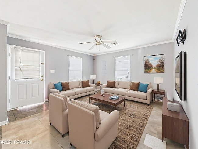 Photo - 124 Sternberg Dr