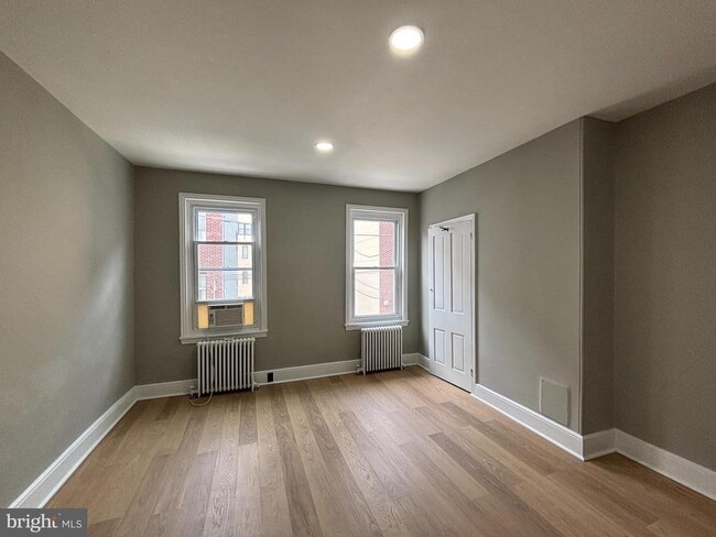 Photo - 107 Kingsley St