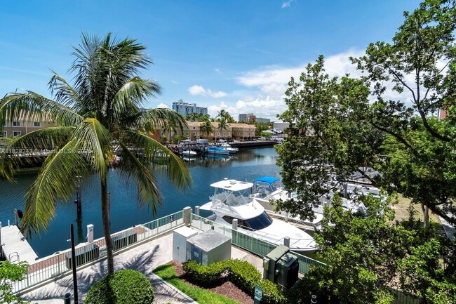 Photo - 2950 NE 188th St Unidad 202