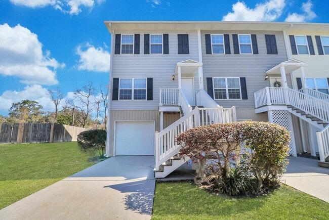 Photo - 375 Laurel Oak Ln