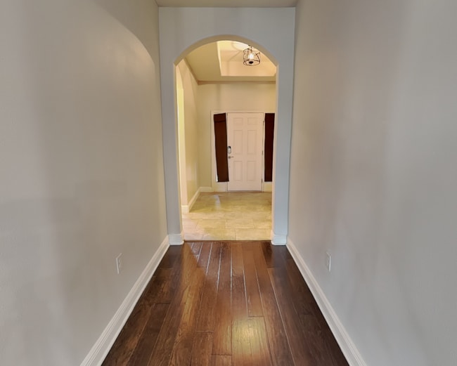 Photo - 15543 Waterleigh Cove Dr