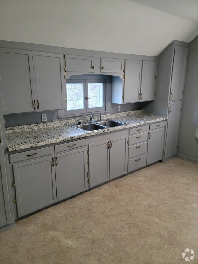 Building Photo - 410 Ramsdell St Rental