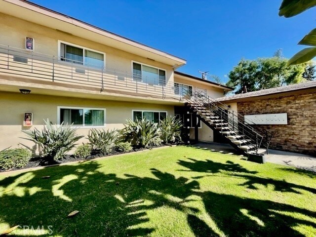 Photo - 12437 Harris Ave Unit 3