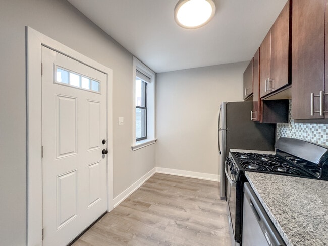 Photo - 4411 N Wolcott Ave Unidad R09A