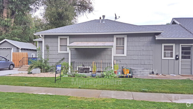 Building Photo - 222 1/2 S. Loomis Ave Rental