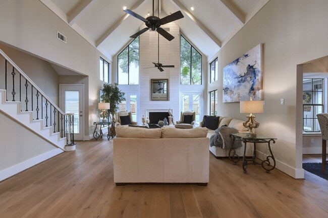 Photo - 1706 Cedar Creek Ct