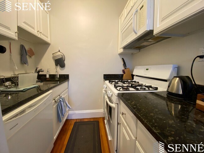 Photo - 28 Langdon St Unit 10