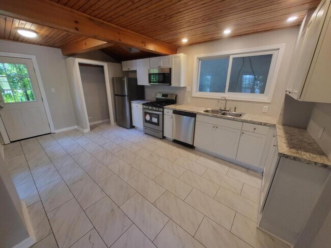 Photo - 2105 S Geddes St