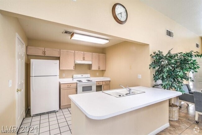 Building Photo - 8465 Blazing Sun Ave Rental