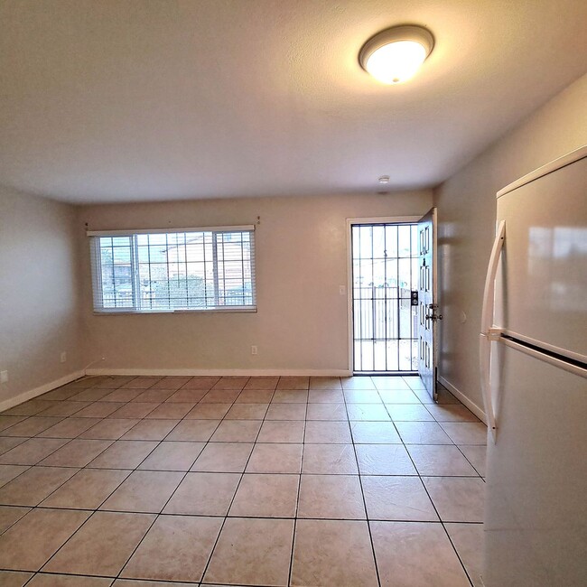 Photo - 4368 N Vornsand Dr Unidad 2