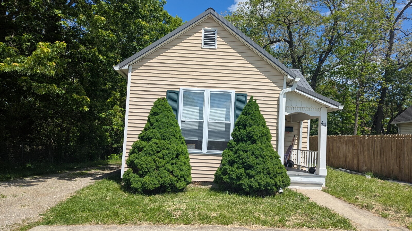 Photo - 44 N 13th St