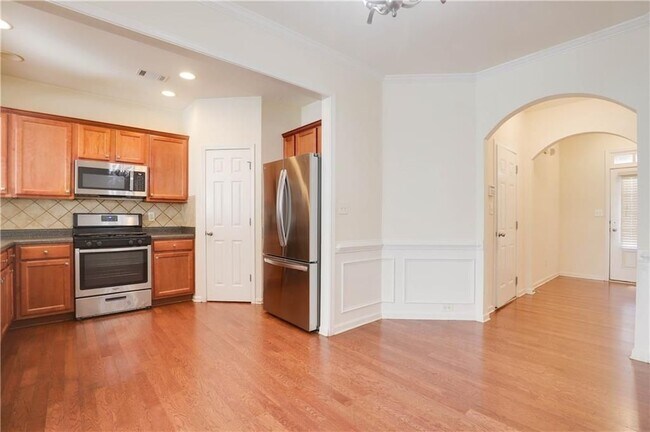 Photo - 354 Beynon Terrace