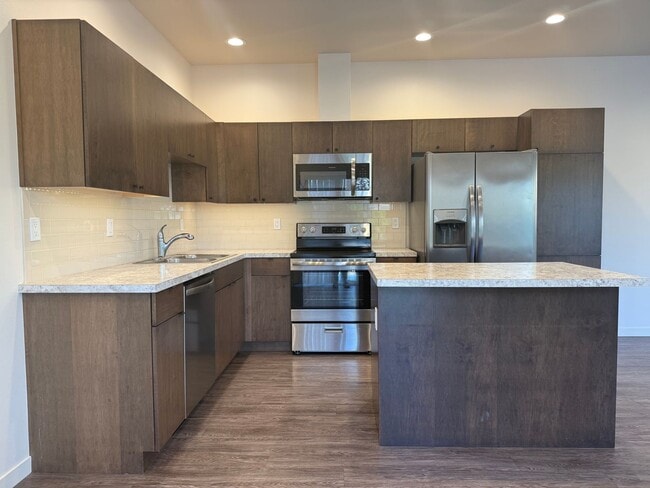 Photo - 217 N 76th Ave