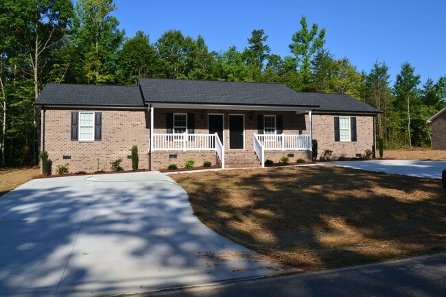 Building Photo - September 2nd - This 2 Bedroom 1 Bath Dupl... Rental