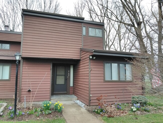 Photo - 717 Idlewood Blvd