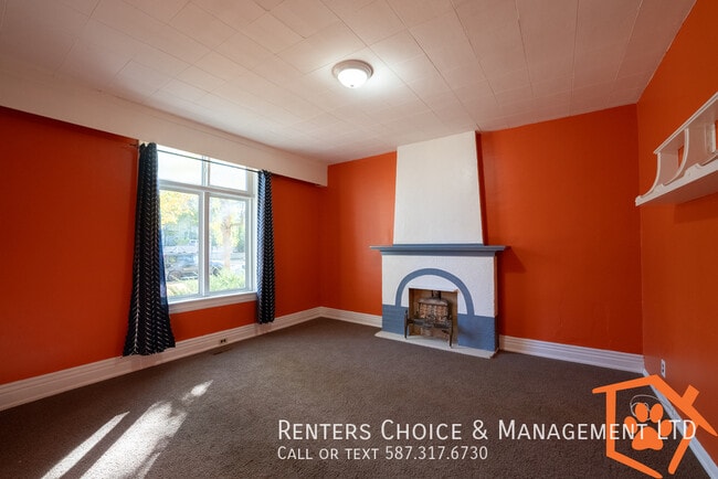 Photo - 2 Bedroom Pet Friendly Main Floor, BONUS INCENTIVE