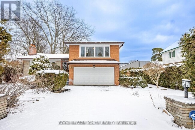 Photo - 83 Deep Dene Dr