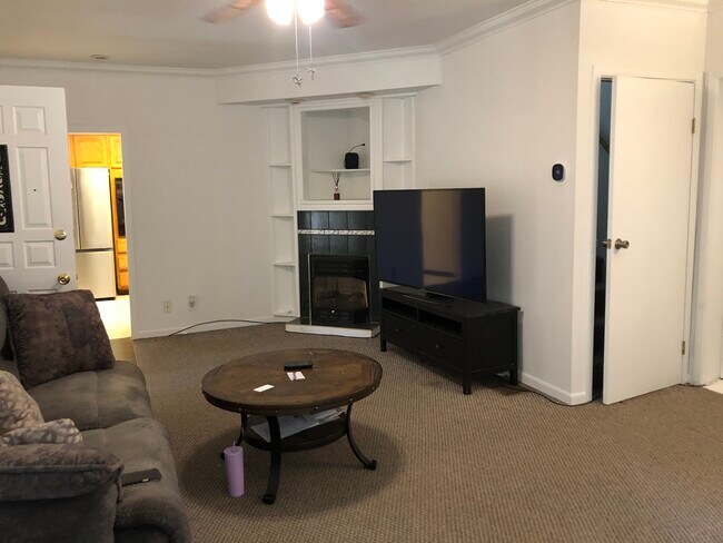 Photo - 308 NW Webb St