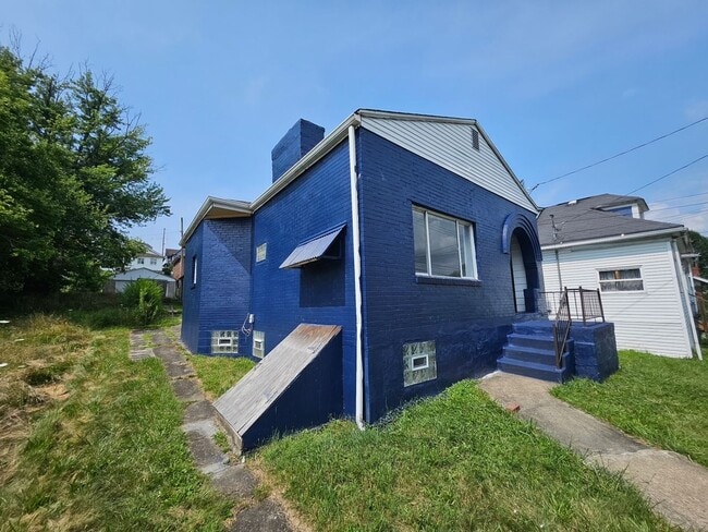 Photo - 415 N 4th St