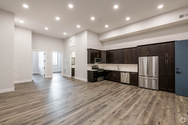 2BR, 1BA