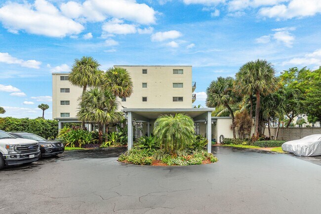 Photo - 1206 S Lake Dr Unit 203