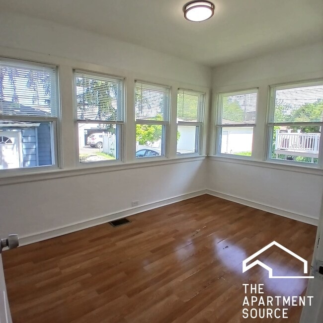 Photo - 2615 N Newcastle Ave