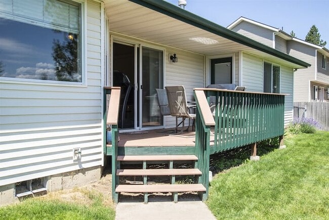 Photo - 8868 N Huntington Ct
