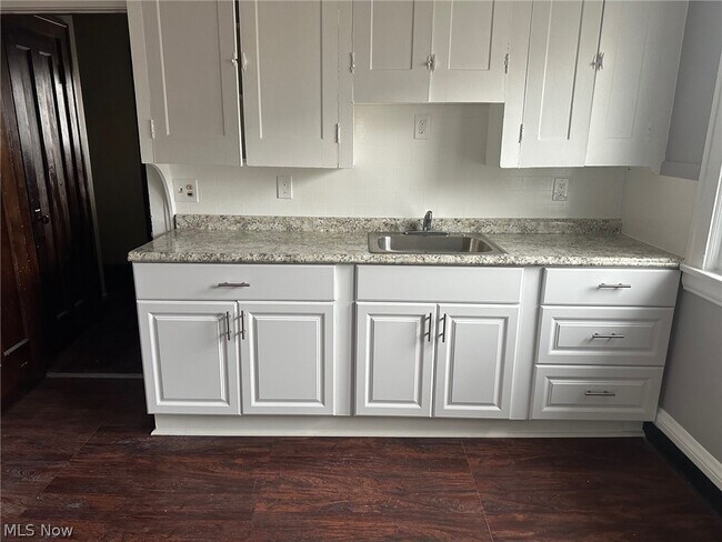 Photo - 1764 Algonac Rd