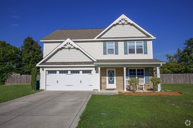 Building Photo - 4 Bedroom, 2.5 Bathroom Home in Aberdeen, NC