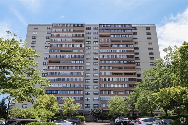 Building Photo - 6 Whittier Pl Unit 12H Rental