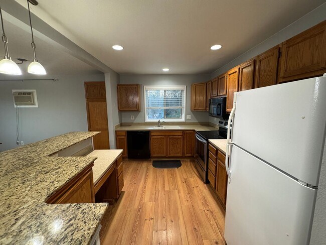 Photo - 2495 Wasco St Unidad A