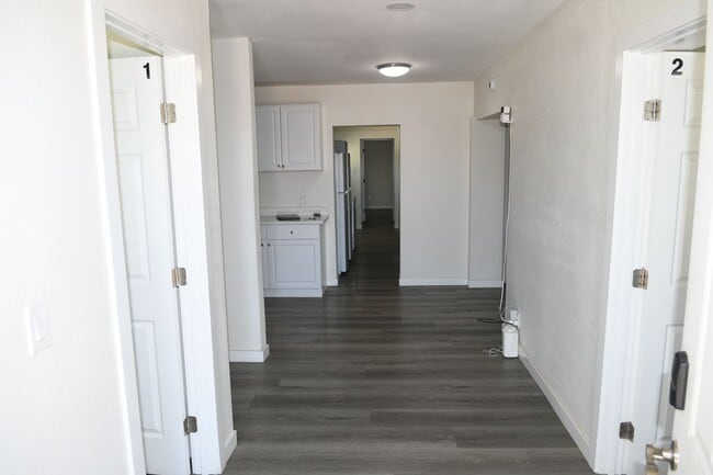 Photo - 1339 E Glenrosa Ave