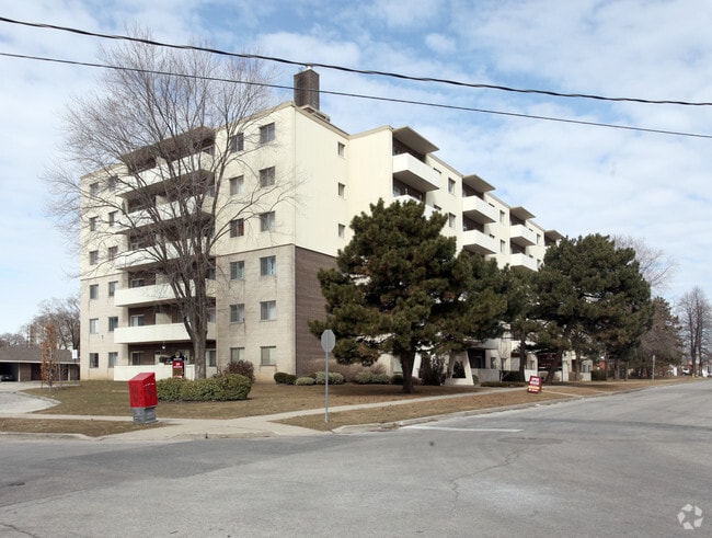 Building Photo - Sheldon Towers